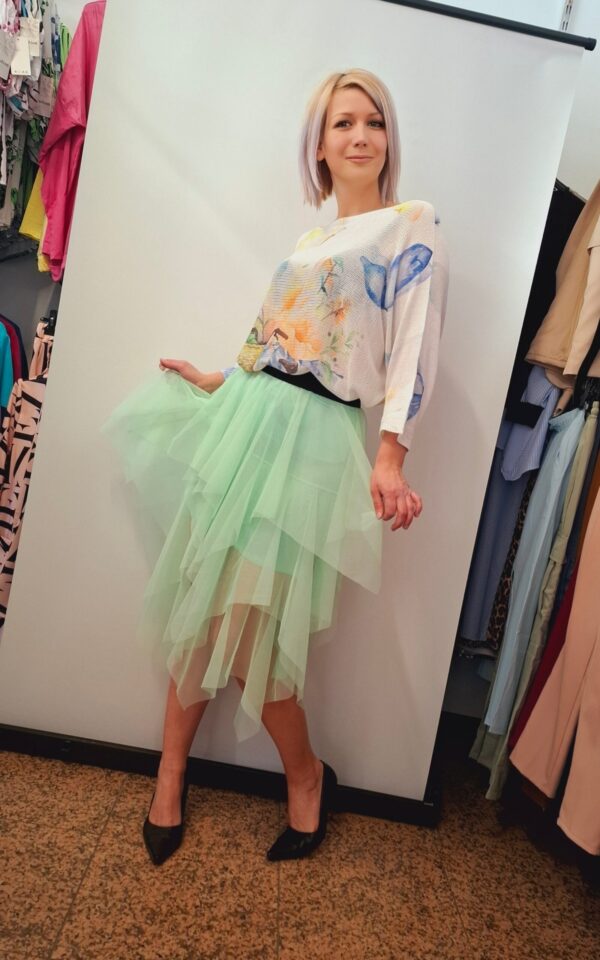 spletna-trgovina-z-zenskimi-oblacili-krilo-zelena-mint (4)