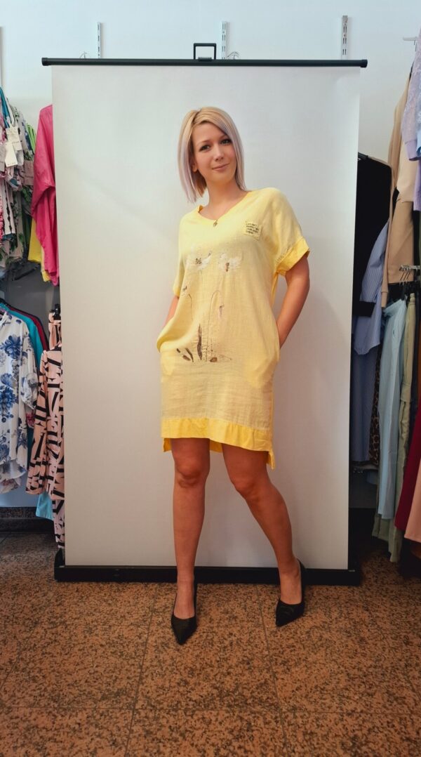 spletna-trgovina-z-zenskimi-oblacili-obleka-rumena