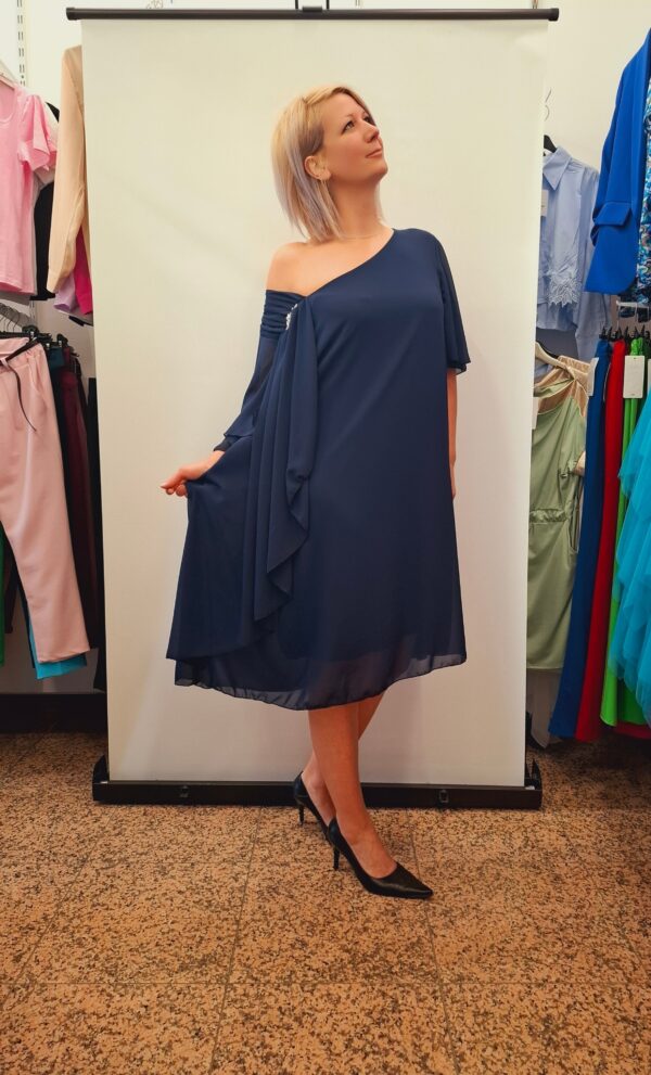 spletna-trgovina-z-zenskimi-oblacili-obleka-modra-oversize (4)