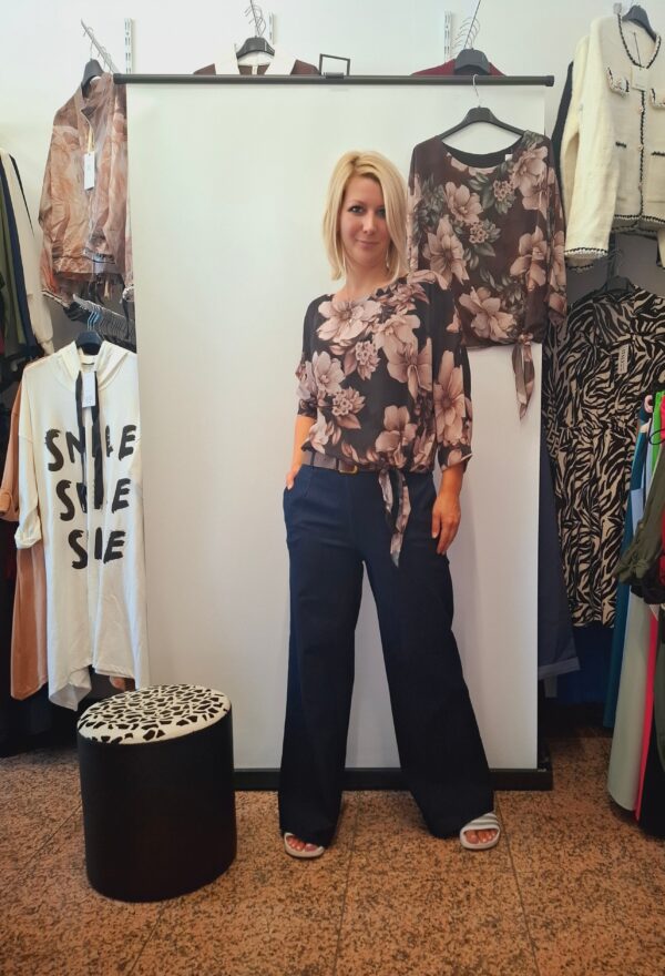 spletna-trgovina-z-zenskimi-oblacili-bluza-pisana (5)