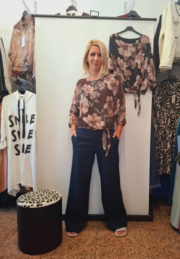 spletna-trgovina-z-zenskimi-oblacili-bluza-pisana (7)