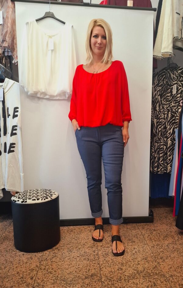 spletna-trgovina-z-zenskimi-oblacili-bluza-rdeca (6)