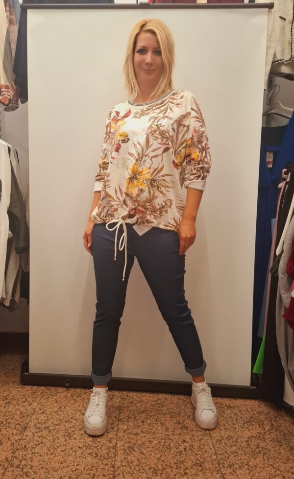 spletna-trgovina-z-zenskimi-oblacili-majica (24)