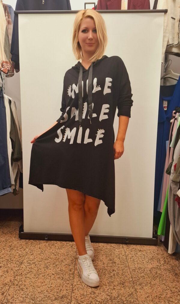 spletna-trgovina-z-zenskimi-oblacili-obleka-tunika-crna (4)