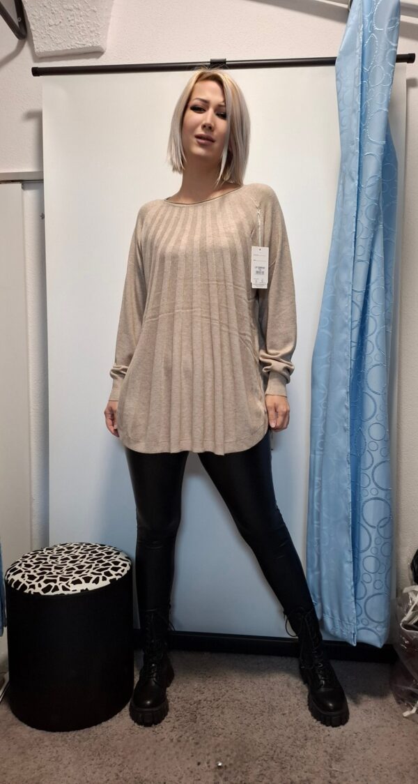 spletna-trgovina-z-zenskimi-oblacili-tunika-pulover-svetlo-rjava