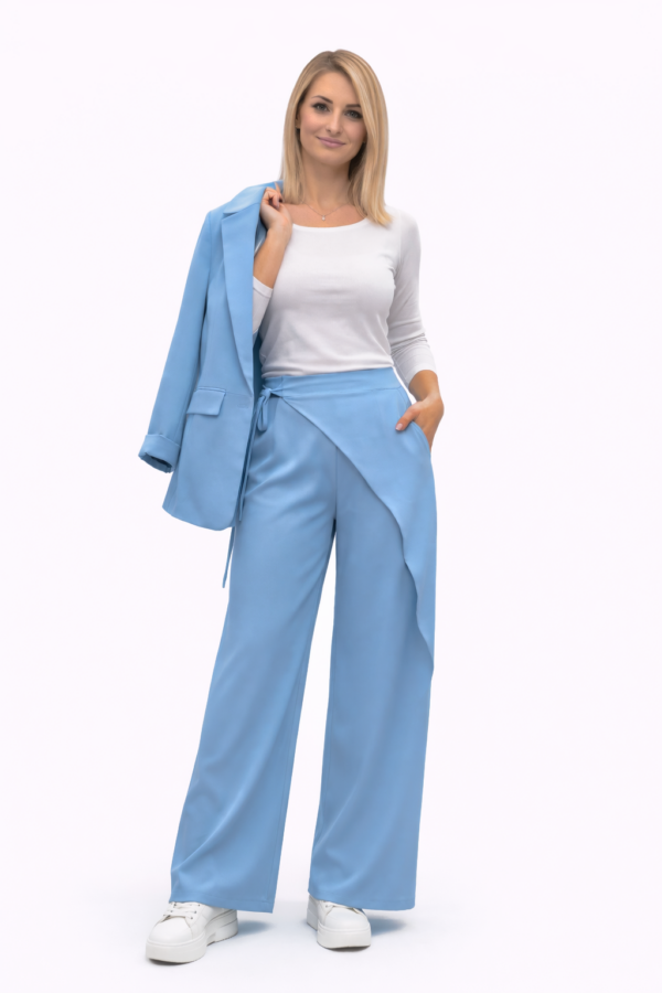 spletna-trgovina-z-oblacili-zenske-dolge-hlace-preklop-svetlo-modra (2)