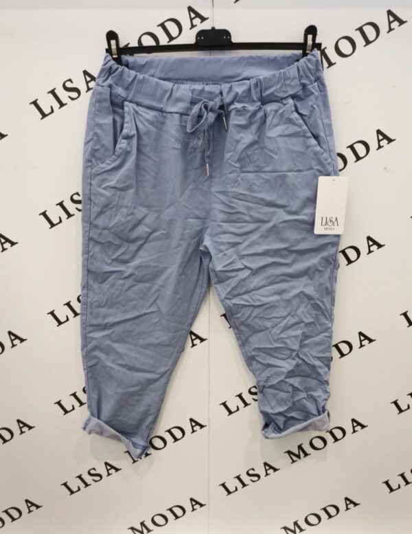 spletna-trgovina-z-oblacili-zenske-hlace-jeans-modre
