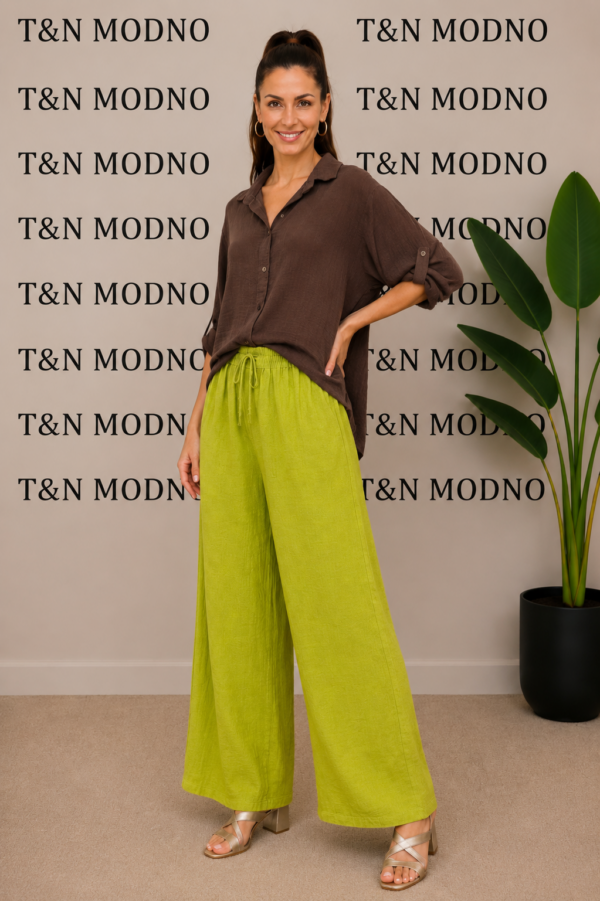 spletna-trgovina-z-oblacili-zenska-bluza-rjava-hlace-zelena (2)
